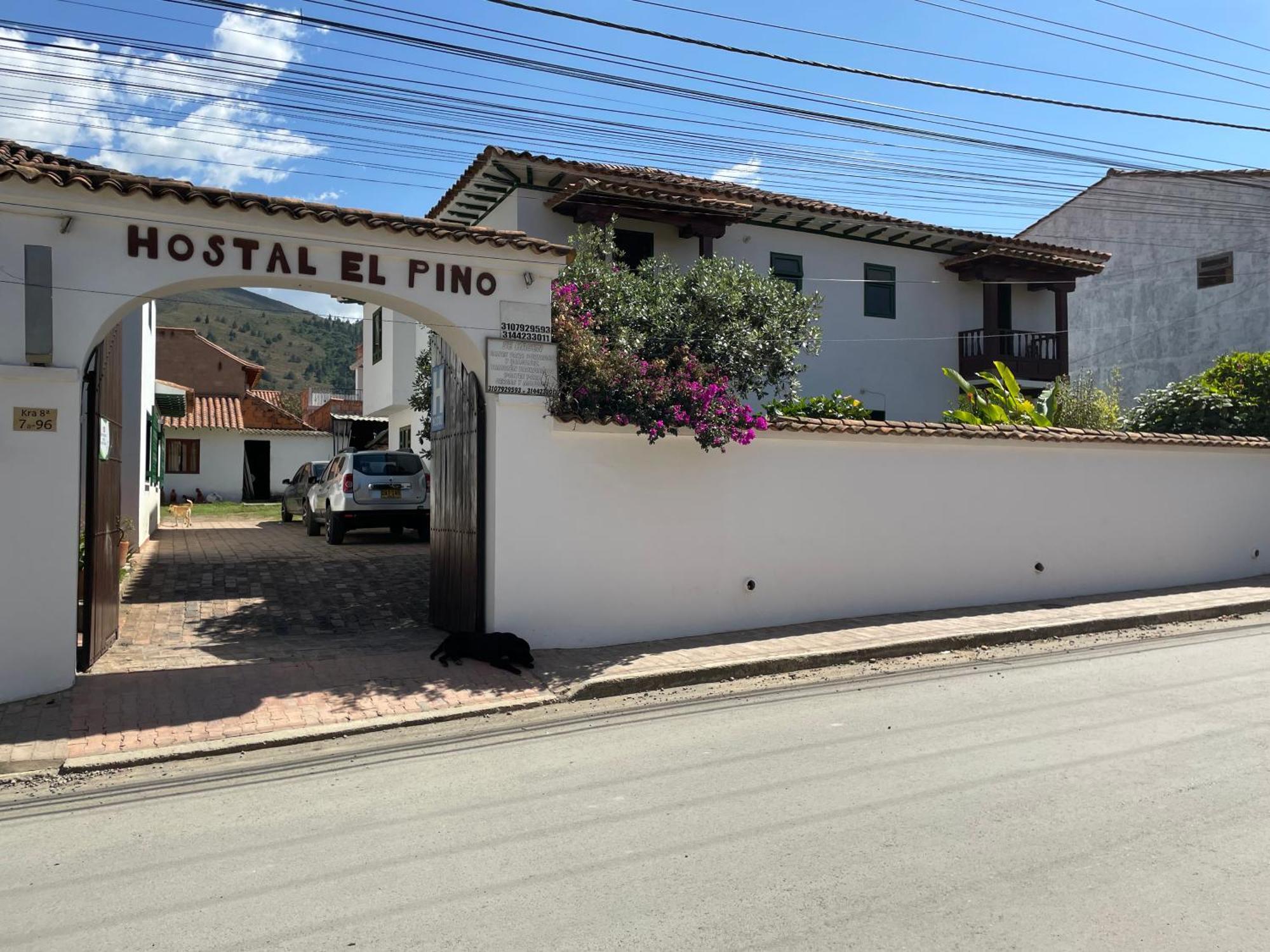 Hostal El Pino Villa de Leyva Eksteriør billede