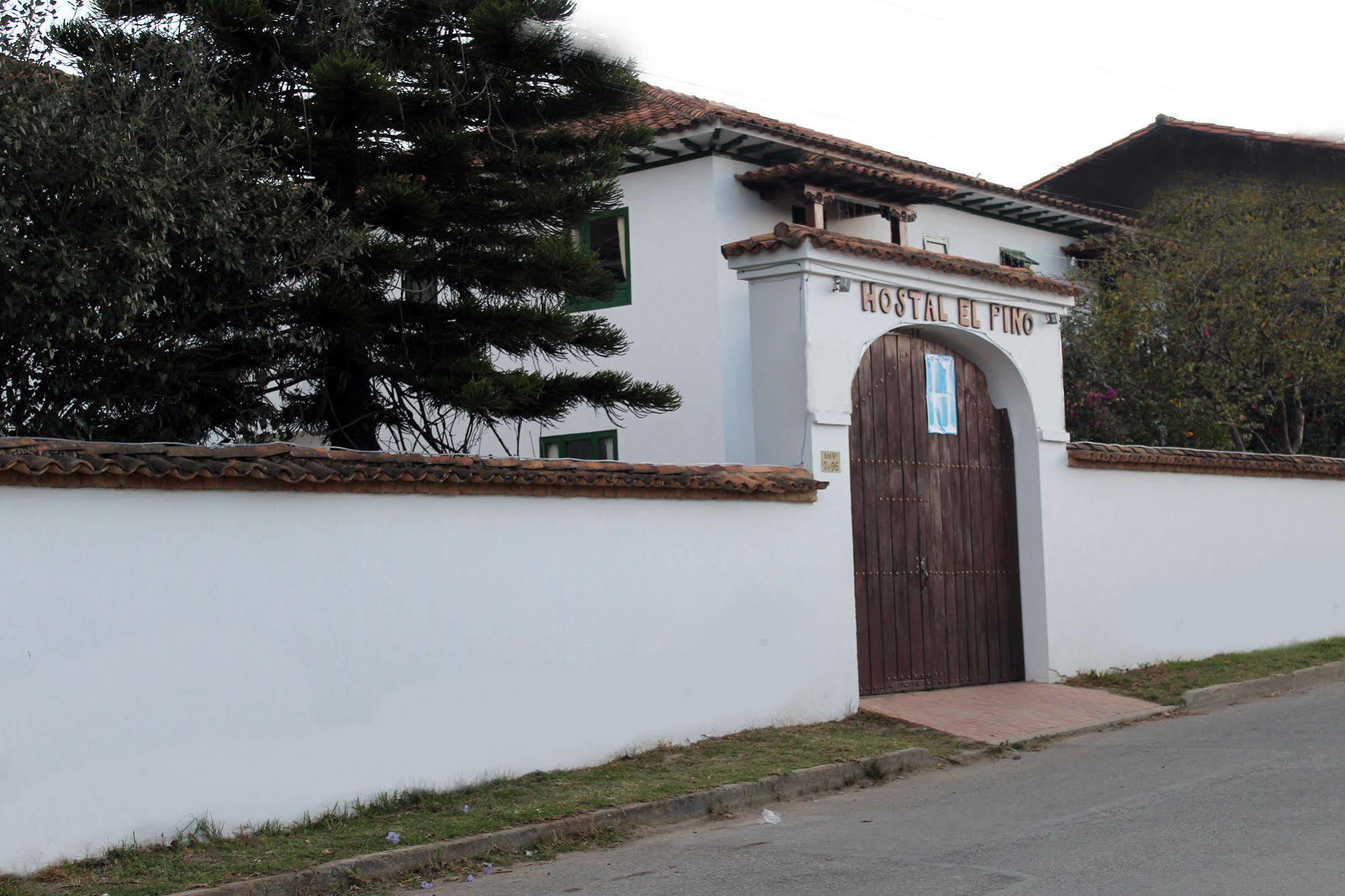 Hostal El Pino Villa de Leyva Eksteriør billede